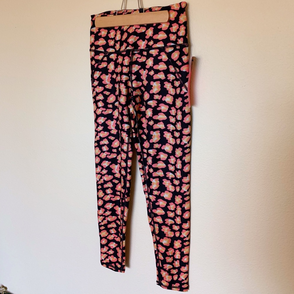Betsey Johnson-NWT Black Design Exercise Leggings - Picture 3 of 5
